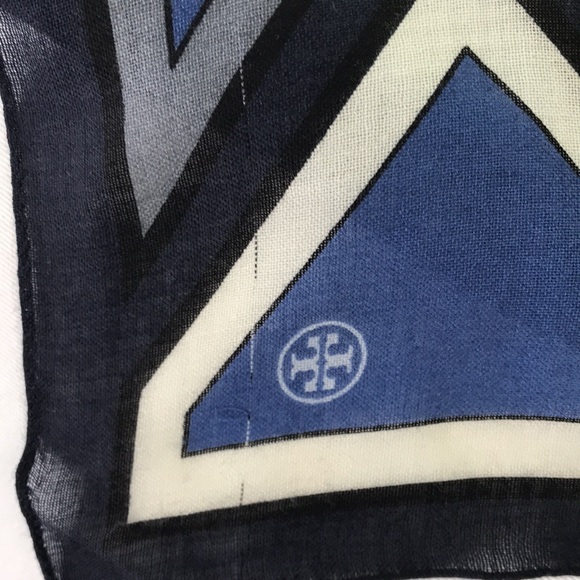 Tory Burch Scarf - Picture 5 of 5